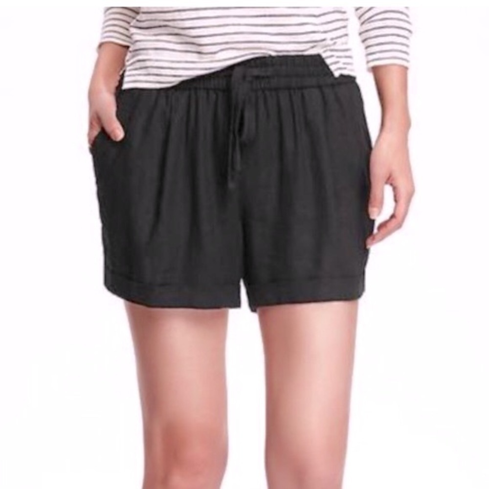 OLD Navy black linen blend tie front shorts size 0